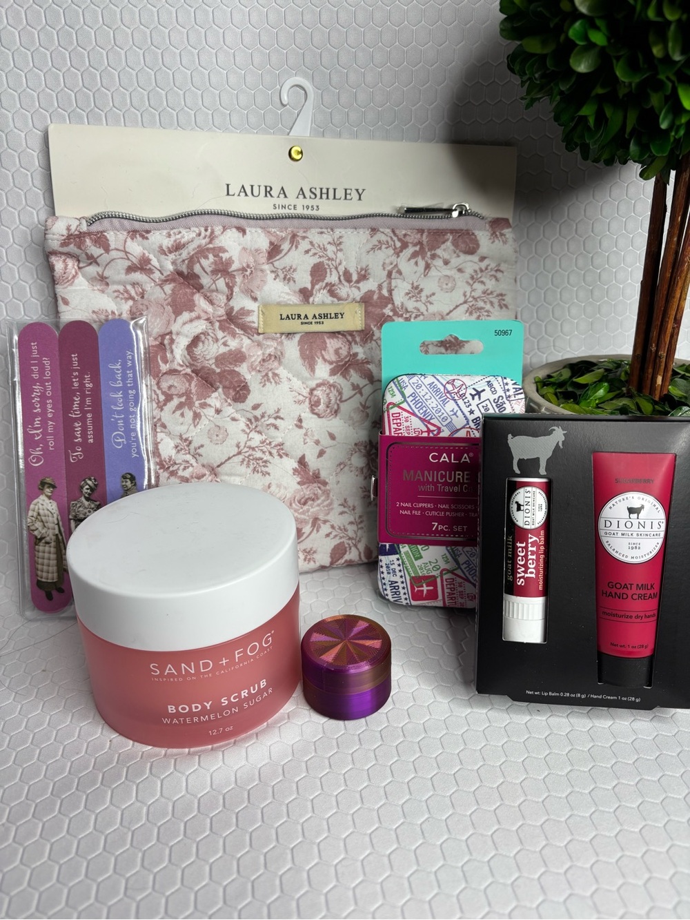 Self Care Bundle - 6 Pieces NWT